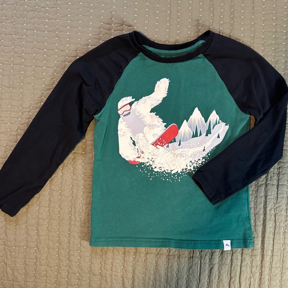 Tommy Bahama Gorpcore Yeti Snowboard Shirt Size S 5/6 Cotton‎ Raglan Tee